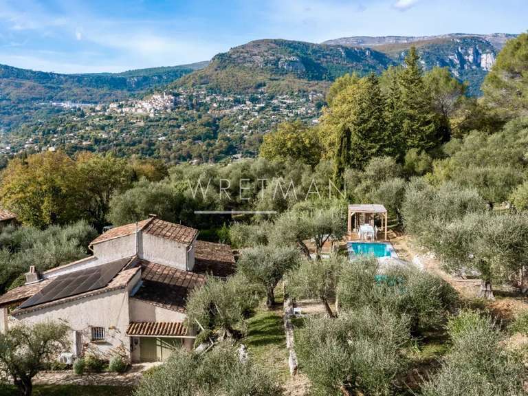 Villa Tourrettes-sur-Loup - 3 chambres - 150m²