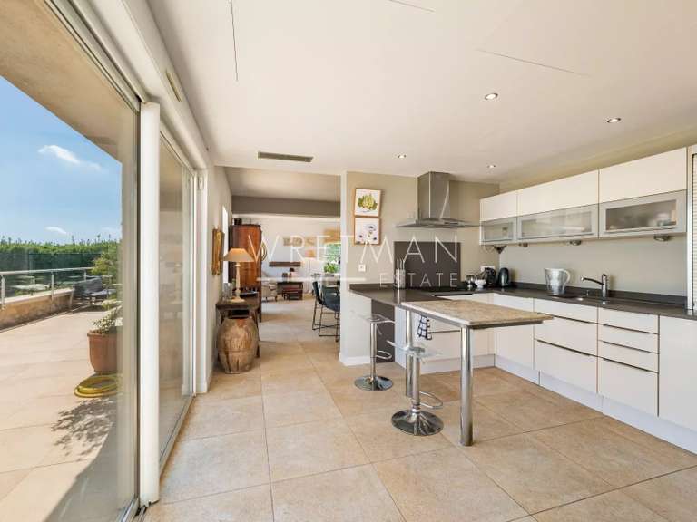 Villa Tourrettes-sur-Loup - 4 chambres - 180m²