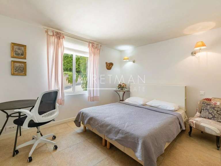 Villa Tourrettes-sur-Loup - 4 chambres - 180m²