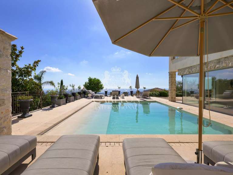 Villa Tourrettes-sur-Loup - 4 chambres - 300m²
