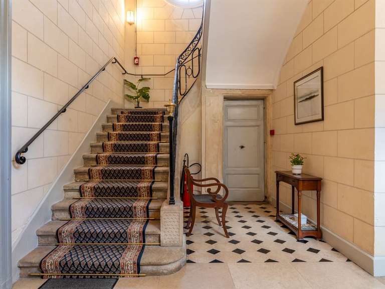 Appartement Tours - 1 chambre - 150m²