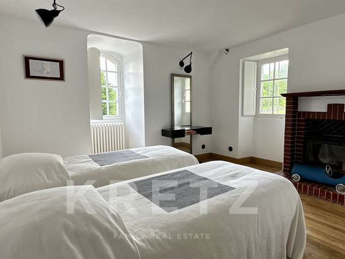 Château Tours - 16 chambres - 1300m²