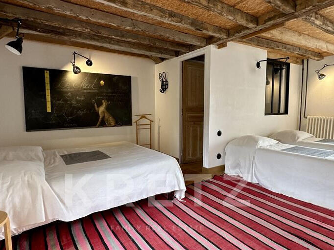 Château Tours - 16 chambres - 1300m²