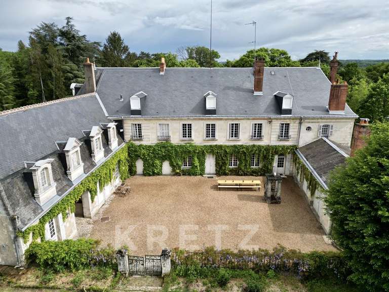 Château Tours - 16 chambres - 1300m²