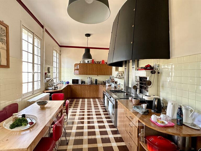 Château Tours - 16 chambres - 1300m²