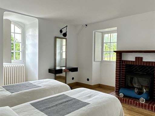 Château Tours - 16 chambres - 1300m²