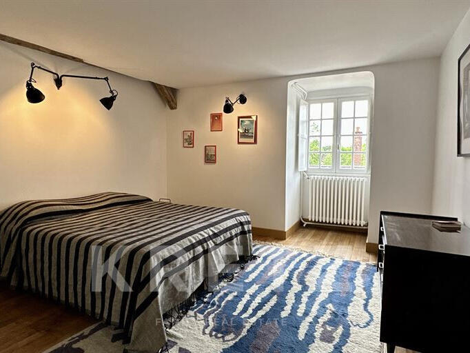 Château Tours - 16 chambres - 1300m²