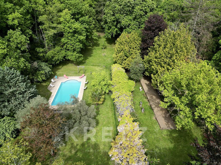 Château Tours - 16 chambres - 1300m²