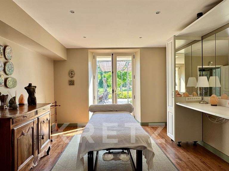 Château Tours - 9 chambres - 1270m²