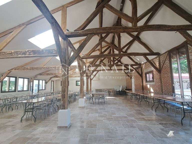 Château Tours - 40 chambres - 1400m²