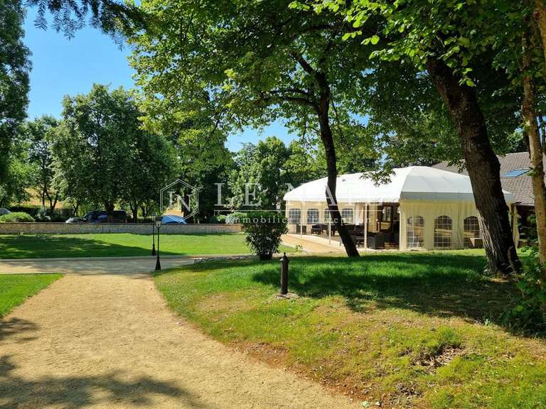 Château Tours - 40 chambres - 1400m²