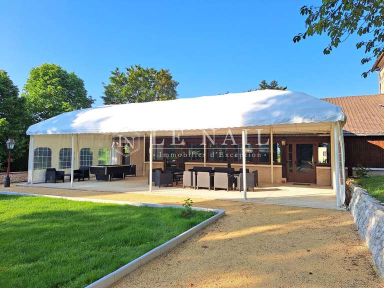 Château Tours - 40 chambres - 1400m²