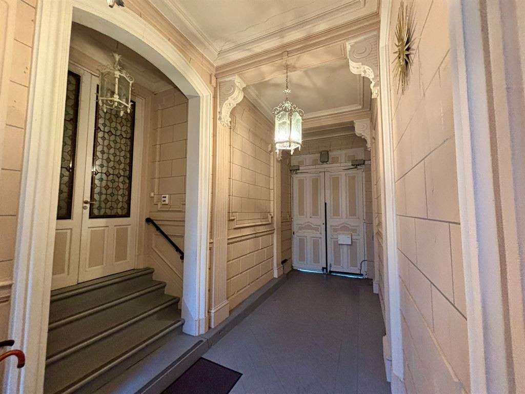 Mansion Tours