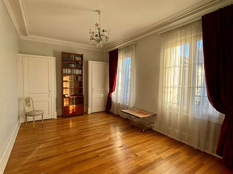 Hôtel particulier Tours - 8 chambres - 303m²