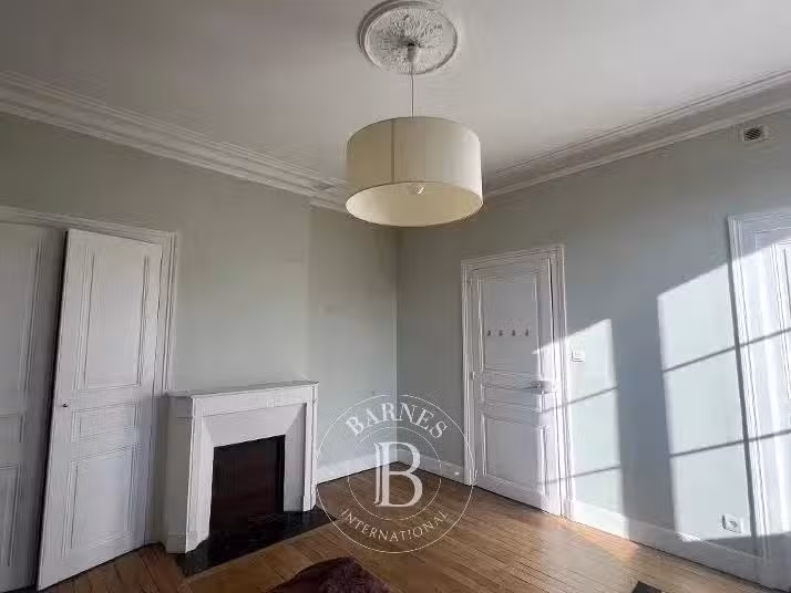 Hôtel particulier Tours - 7 chambres - 220m²