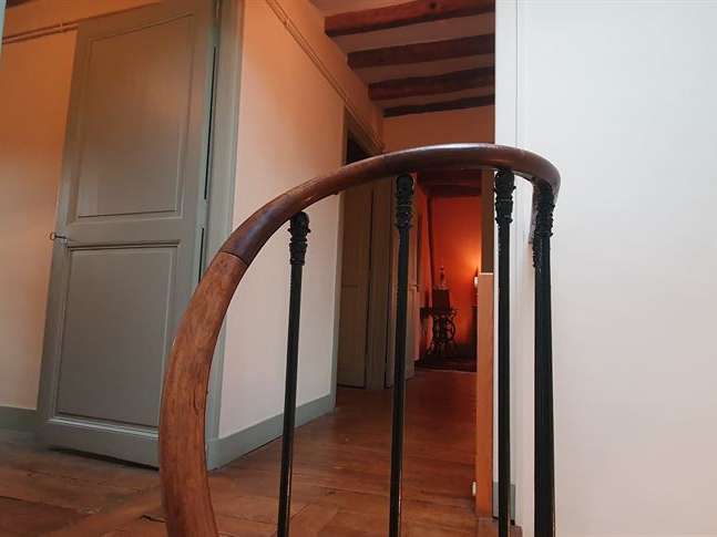 House Tours - 6 bedrooms - 175m²