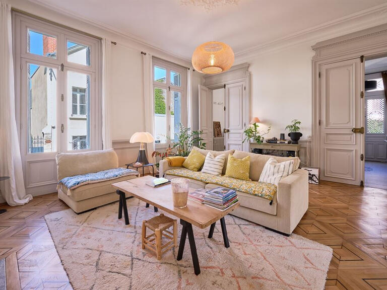 Maison Tours - 7 chambres - 328m²