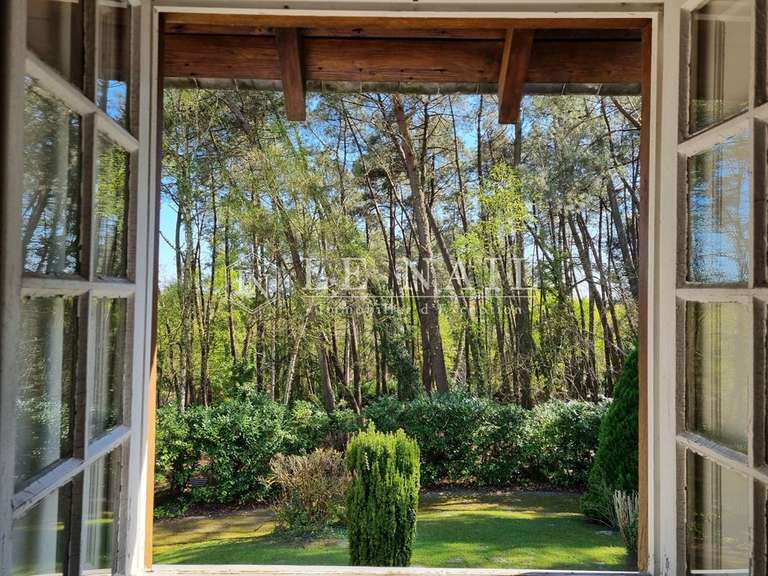 Maison Tours - 7 chambres - 303m²