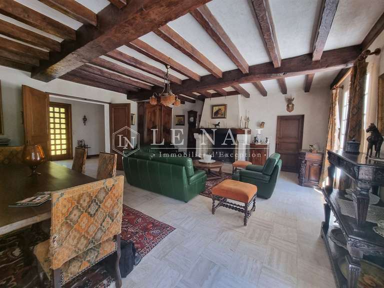 Maison Tours - 7 chambres - 303m²