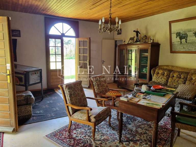 Maison Tours - 7 chambres - 303m²