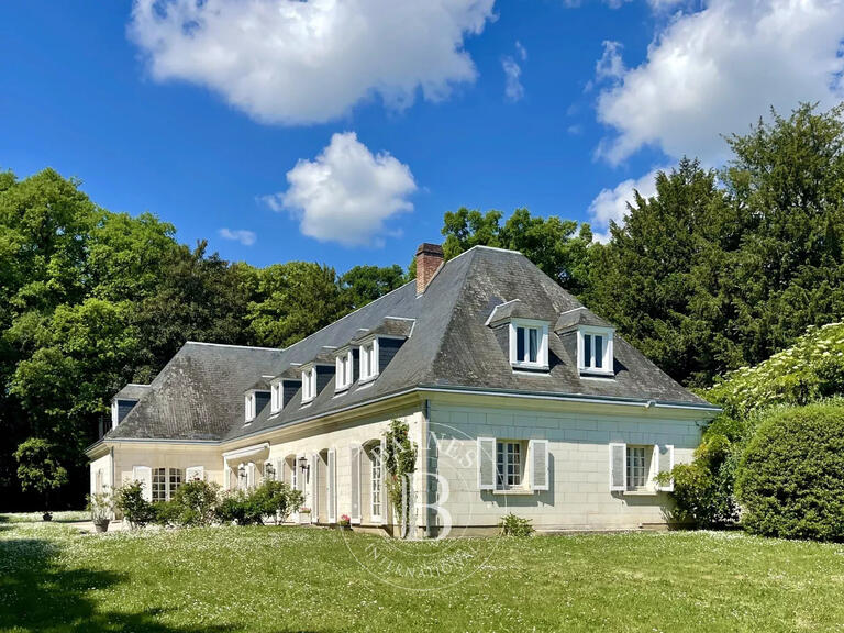 Maison Tours - 9 chambres - 385m²