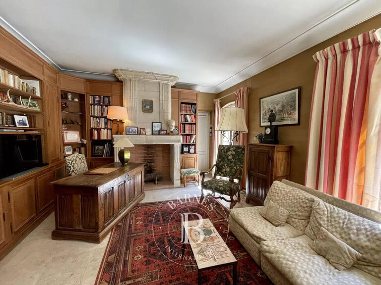 Maison Tours - 9 chambres - 385m²