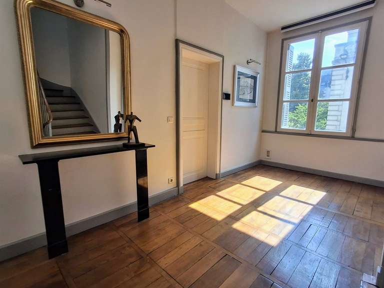 Maison Tours - 4 chambres - 214m²