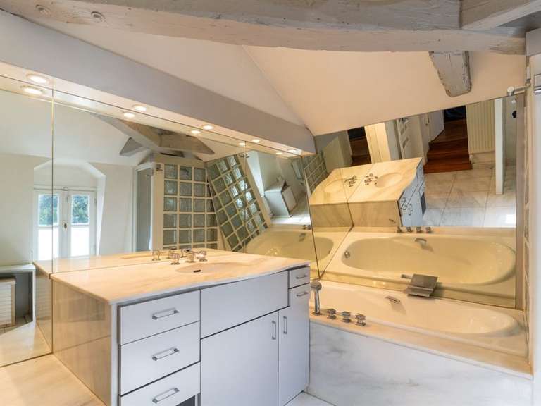 Maison Tours - 4 chambres - 214m²