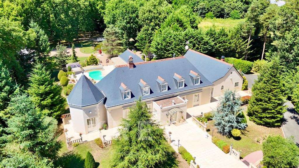 Maison Tours