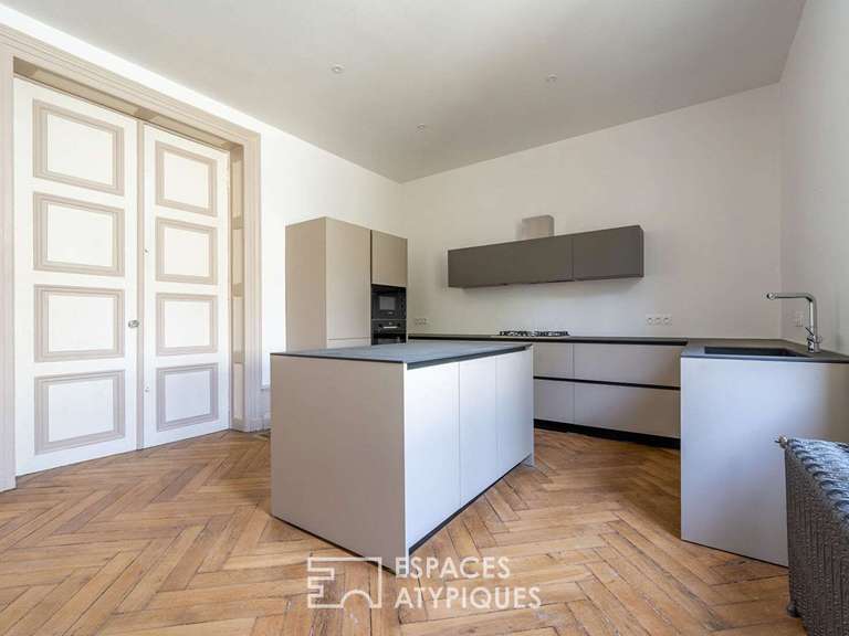 House Tours - 6 bedrooms