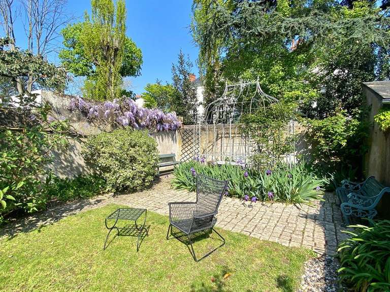 House Tours - 5 bedrooms - 212m²