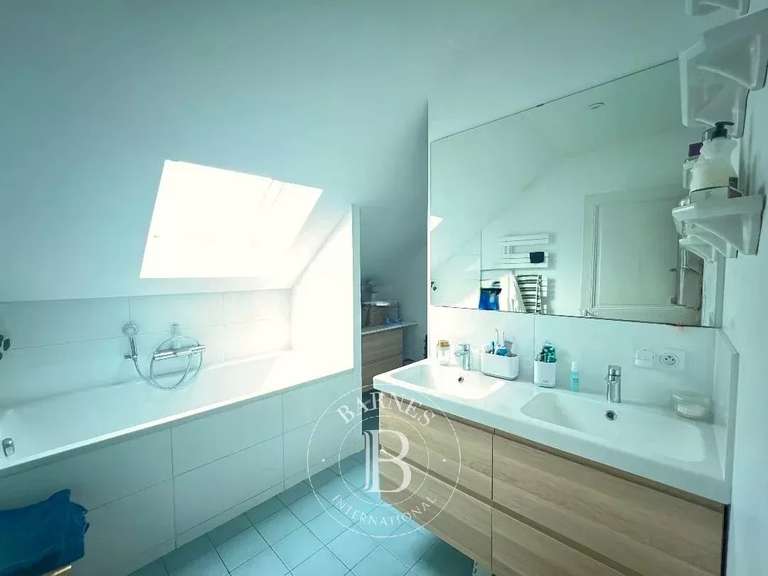 Maison Tours - 4 chambres - 126m²