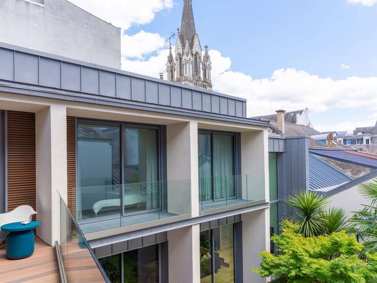 House Tours - 4 bedrooms - 250m²