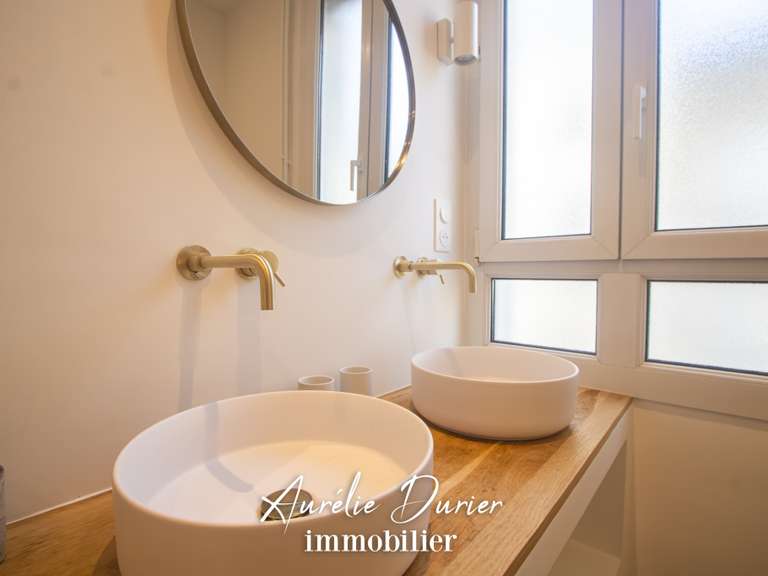 Maison Tours - 6 chambres - 176m²