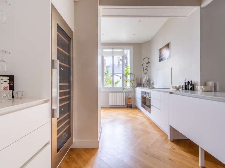 Maison Tours - 6 chambres - 273m²