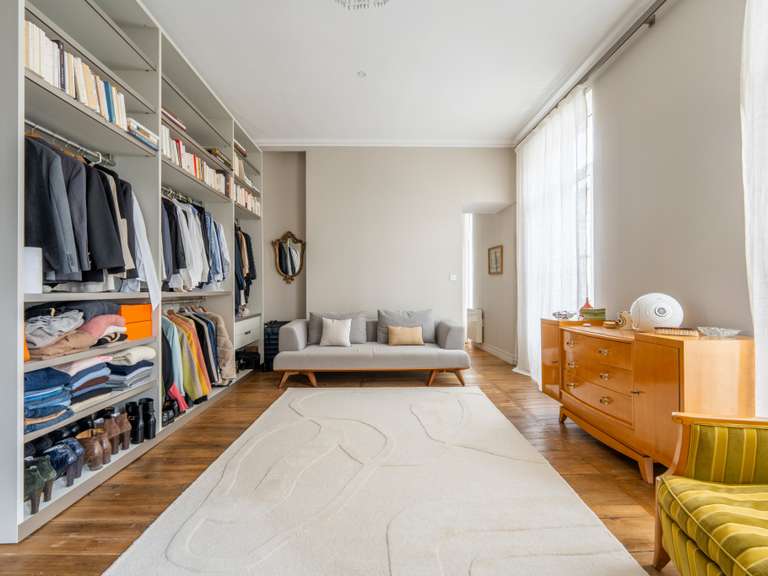 Maison Tours - 6 chambres - 273m²