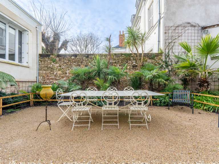 Maison Tours - 6 chambres - 273m²