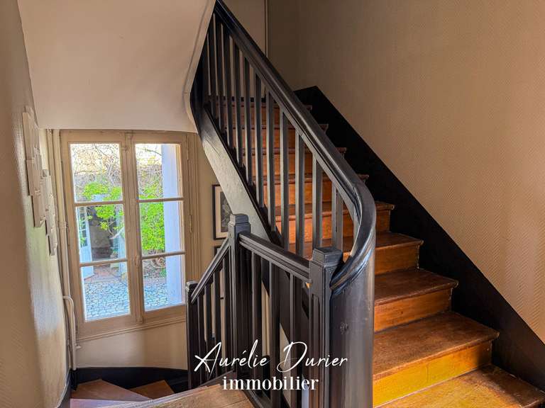 Maison Tours - 6 chambres - 240m²