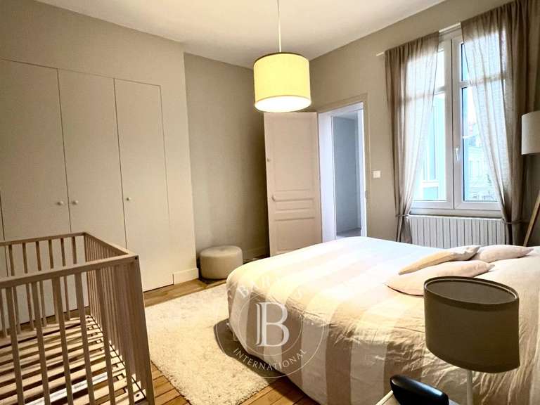 Maison Tours - 6 chambres