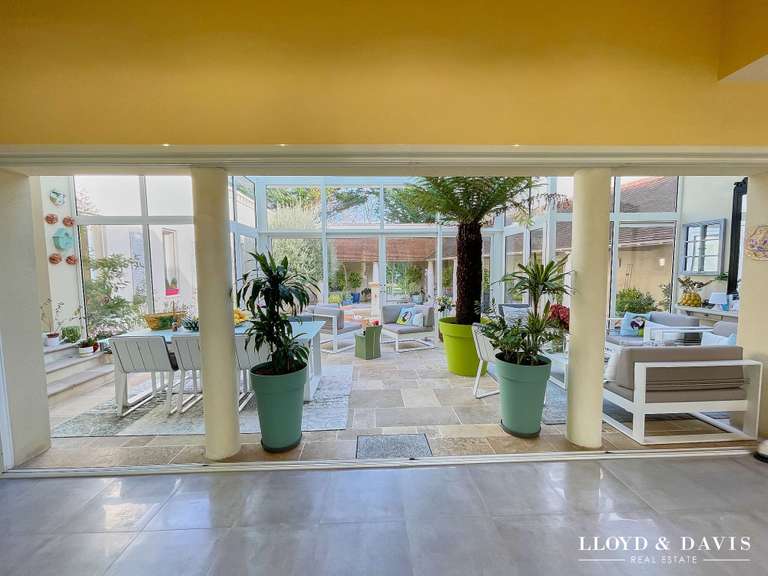 House Tours - 5 bedrooms - 581m²