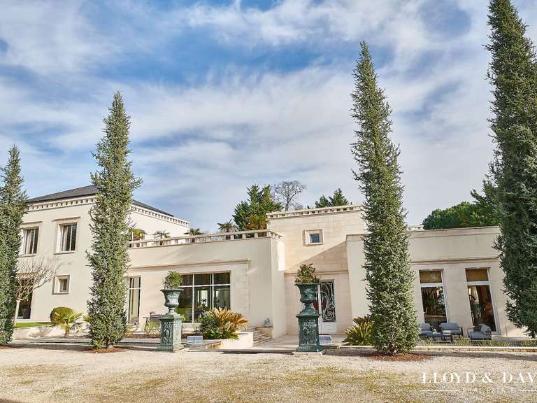 Maison Tours - 5 chambres - 581m²