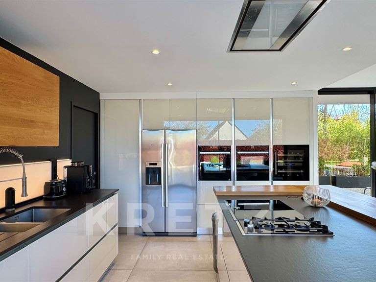 Maison Tours - 4 chambres - 215m²