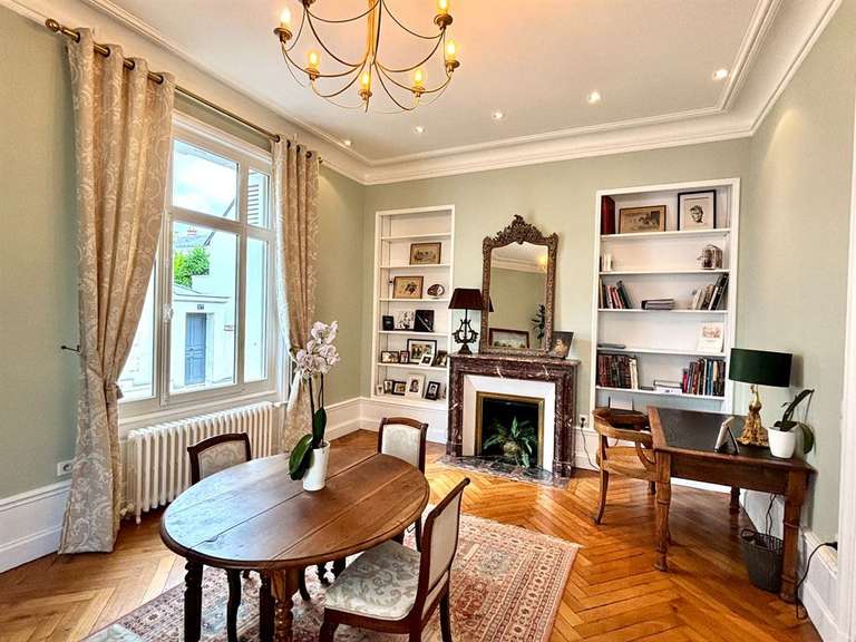 Maison Tours - 4 chambres - 208m²