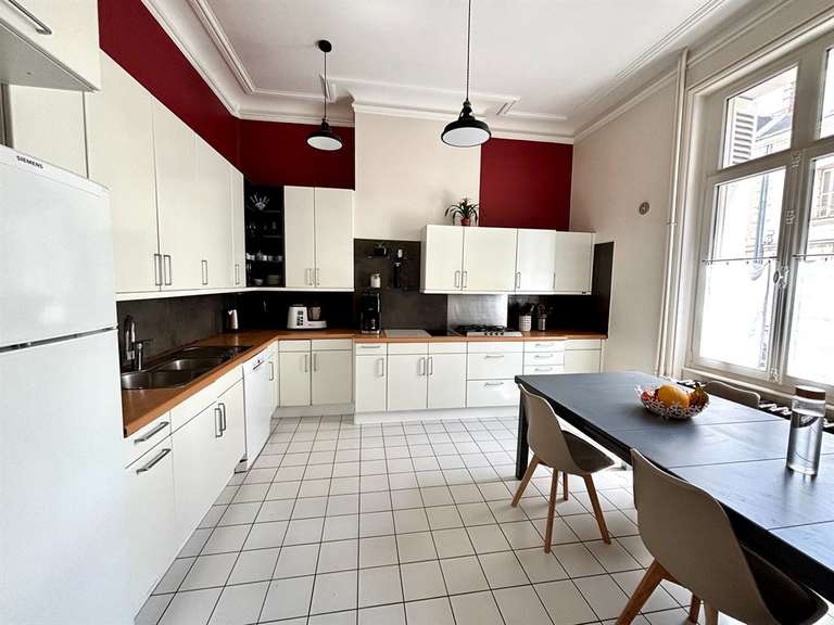 Maison Tours - 4 chambres - 208m²