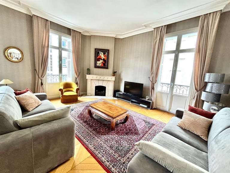 Maison Tours - 4 chambres - 208m²