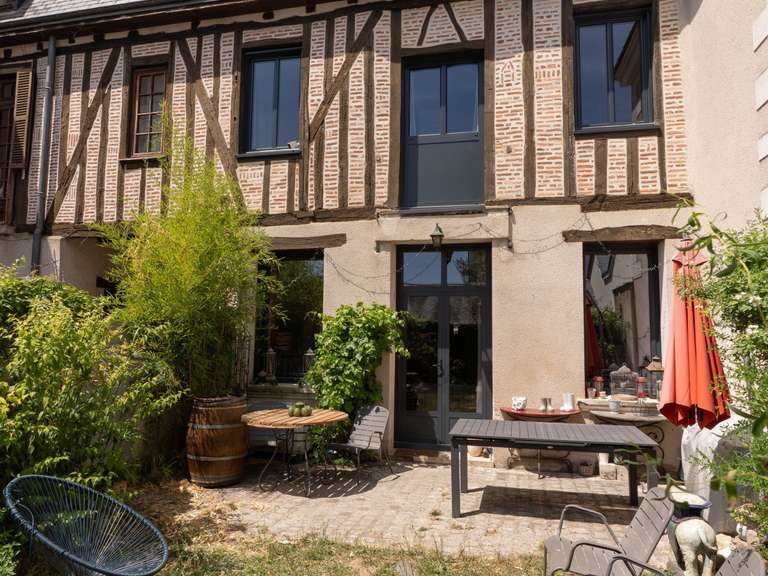 House Tours - 2 bedrooms - 161m²