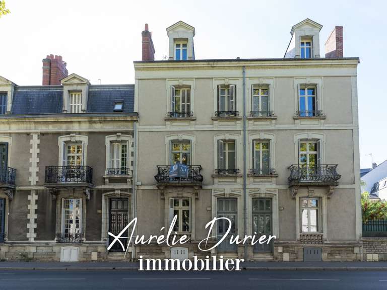 Maison Tours - 6 chambres - 185m²