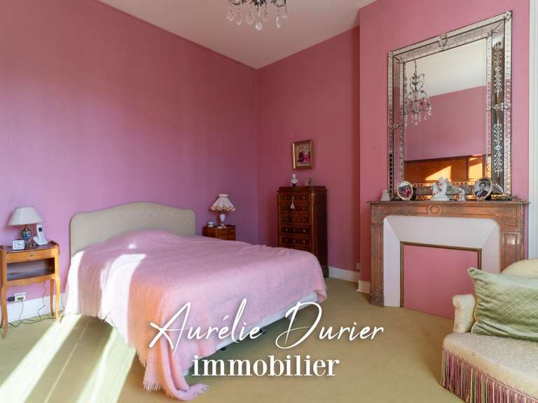Maison Tours - 6 chambres - 185m²