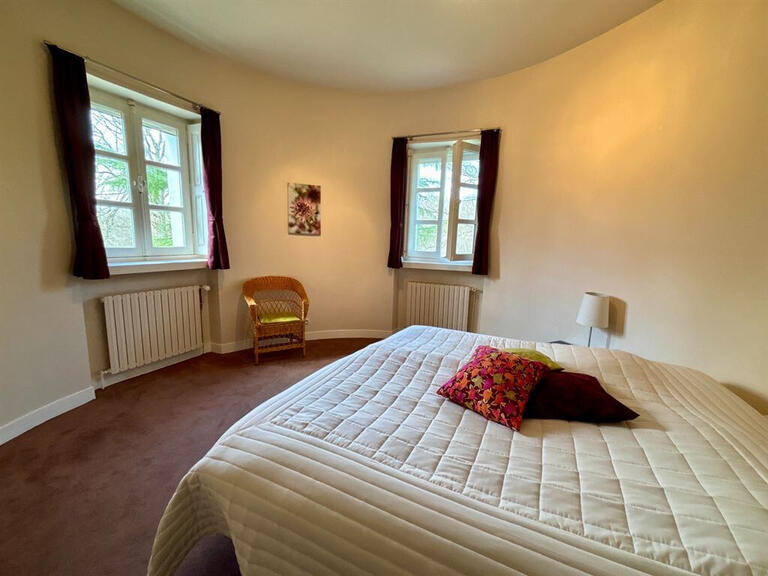 Sale Manor Tours - 6 bedrooms