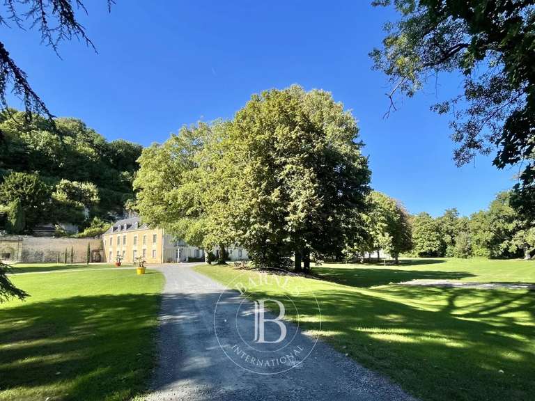 Propriété Tours - 1600m²